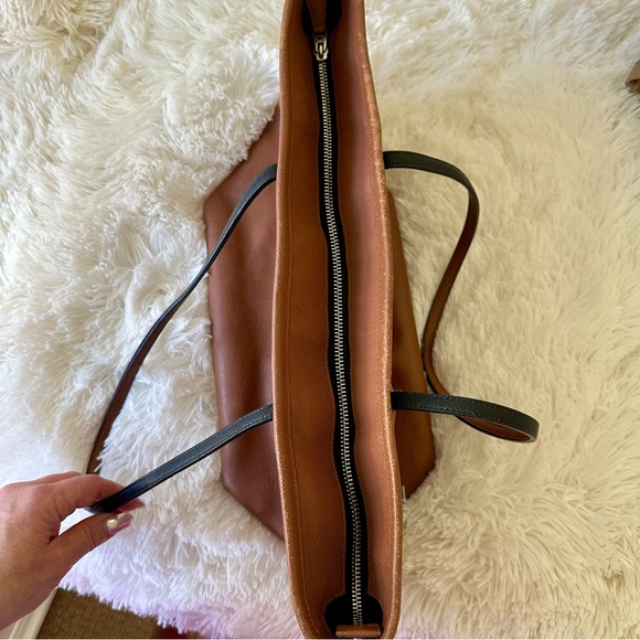 Coach Tan Leather Large Taxi Tote Bag - Picture 14 of 16